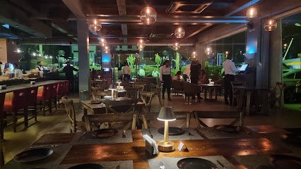 4GUYS Restaurant restaurant serving Restaurant