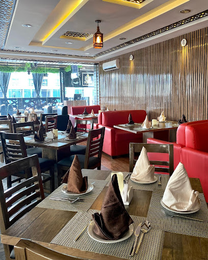 D' Lapaz Restaurant & Lounge