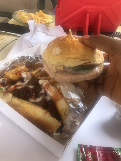 Daisy Life restaurant serving Fast food restaurant