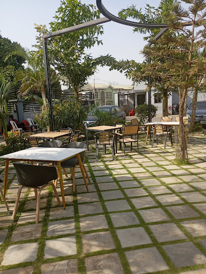 DELLUNA COOK AND GRILLS KADUNA restaurant in Kaduna