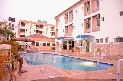 Randekhi Royal Hotel restaurant in Edo